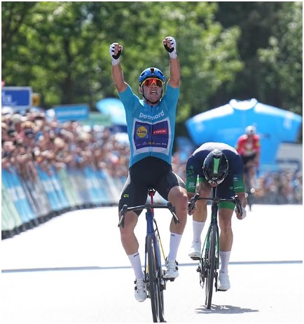 How Did Mads Pedersen Become a World Champion?