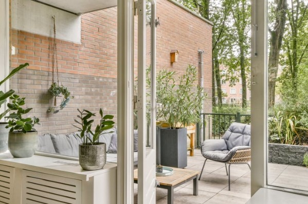 Design with Clean Lines and Geometric Shapes