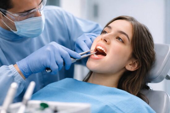 Wisdom Tooth Removal Methods Used by Specialists