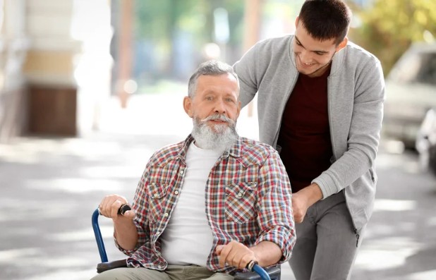 Supporting Your Parents Without Taking Away Independence