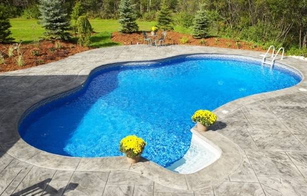 Questions You Must Ask Before Hiring a Custom Pool Builder in Charlotte