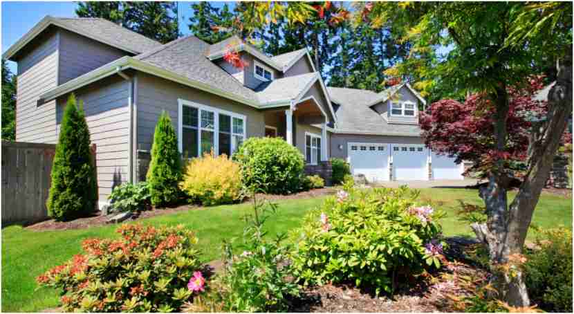 Seasonal Curb Appeal Tips for a More Attractive Home Exterior