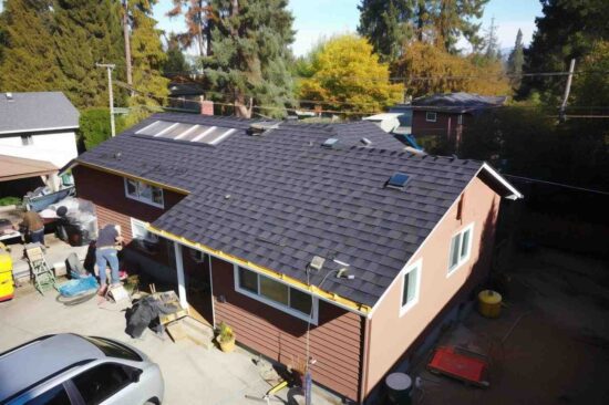 Roof Size and Structural Features