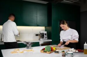 Custom Kitchen Design: Expert Tips for a Modern Kitchen Renovation