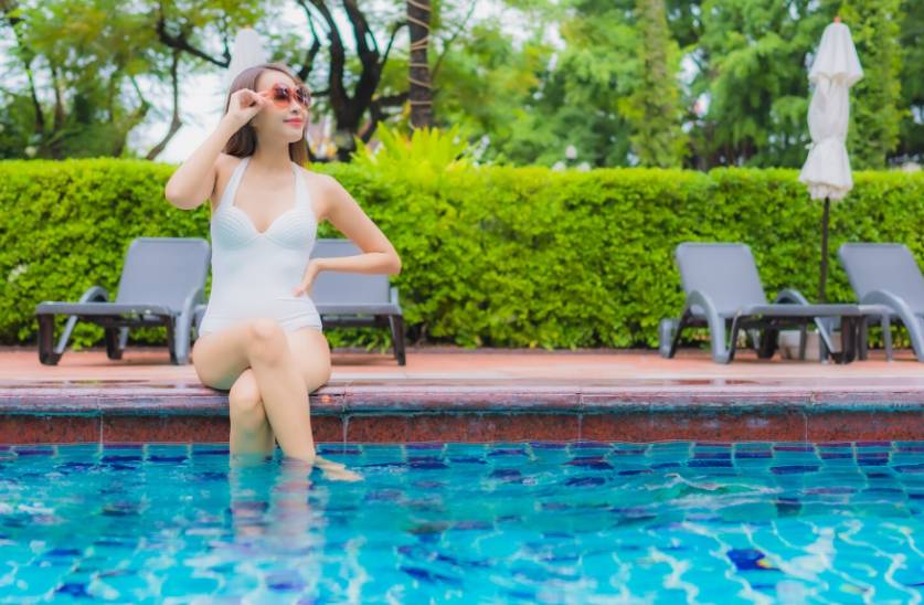 How Regular Pool Care in Phoenix Supports a Better Outdoor Living Experience